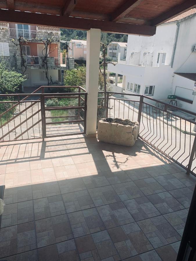 Jerkovic Apartment Zuljana Exterior photo